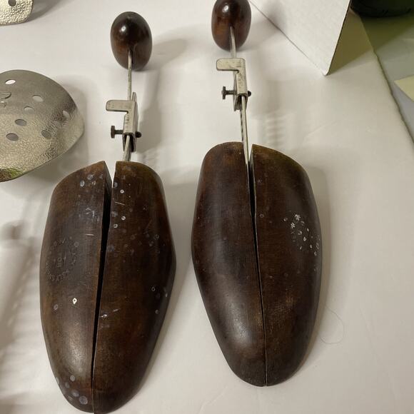 Adjustable (1 Set)Wood Shoe Tree Stretcher & Metal Ekco Lot Vintage Shoes 4 Sets - Picture 3 of 7